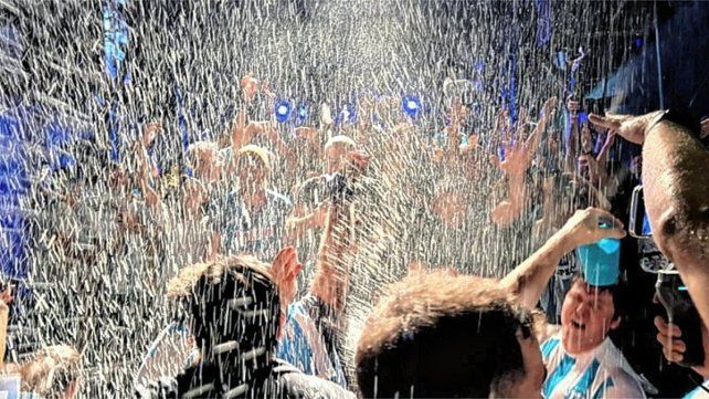 Gualeguaychú: Papelitos se consagró bicampeona del carnaval