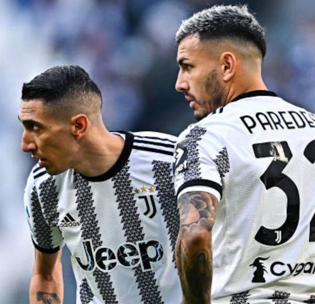 Juntos en Italia. Ángel Di María y Leandro Paredes compartieron cancha en Juventus.&nbsp;