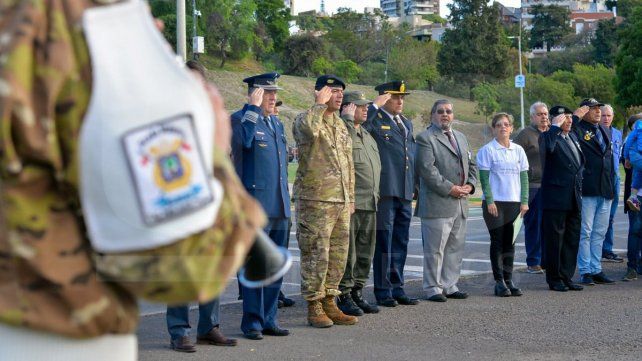 Homenaje en Paraná a 41 años del hundimiento del Belgrano