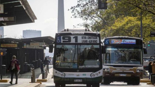 El gobierno de Milei le quitará los subsidios del transporte a Buenos Aires.&nbsp;
