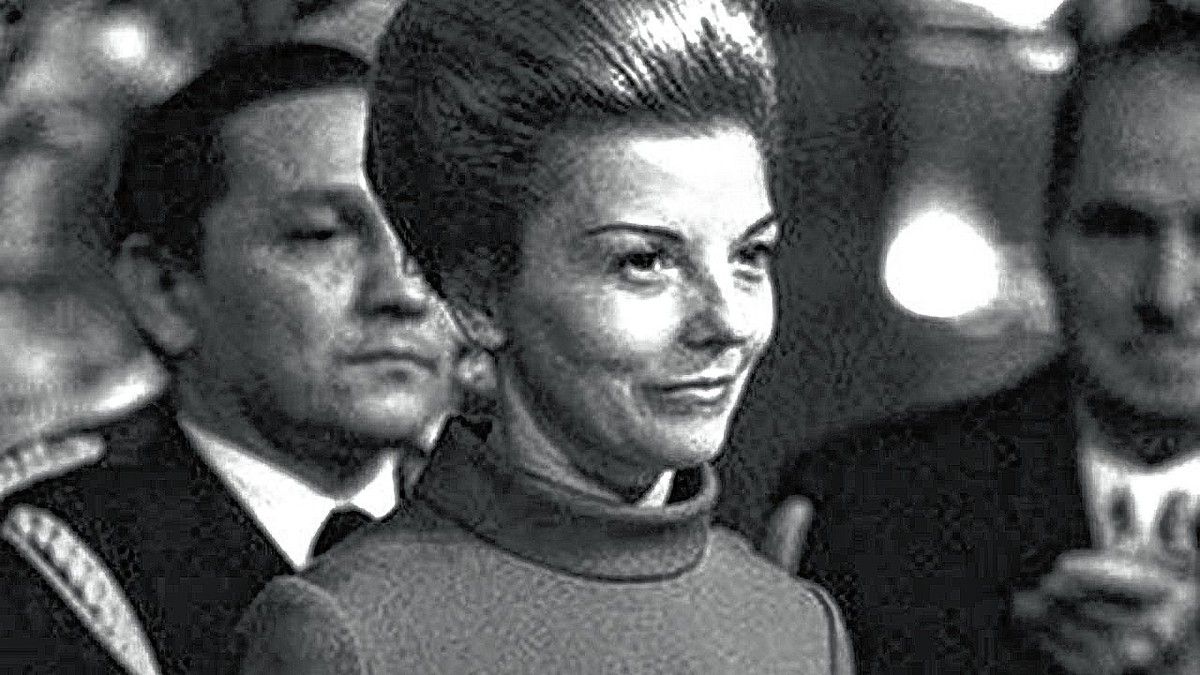 Una casa sin cortinas, busca descubrir la figura de Isabel Perón