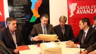 Se licitó una nueva línea de media tensión para Monte Vera, Recreo y Santa Fe