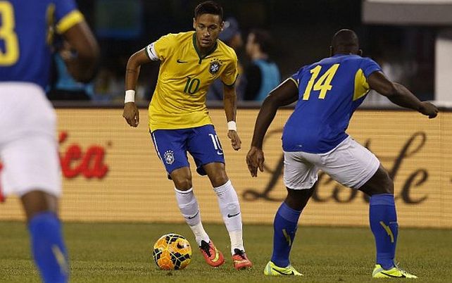 El puntero Brasil espera por Ecuador