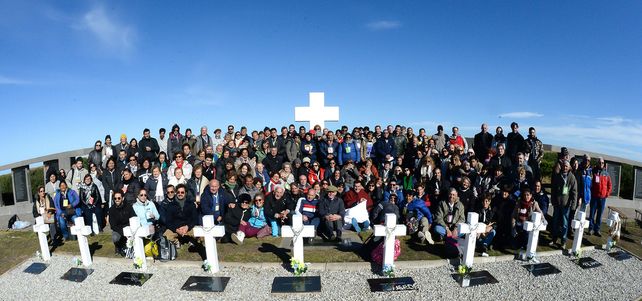 Con un viaje histórico, finalizó el proceso de identificación de los soldados caídos en Malvinas