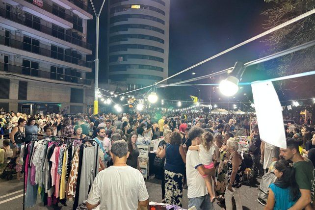 Avellaneda se hace peatonal: vuelve La Noche en mi Barrio en Arroyito