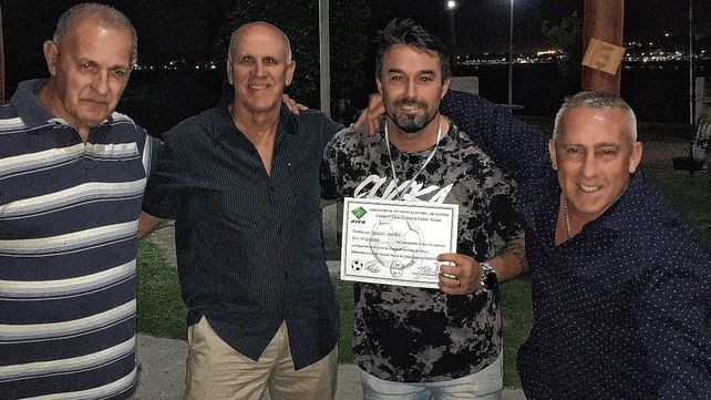 El ex jugador Gastón Sangoy se recibió de técnico
