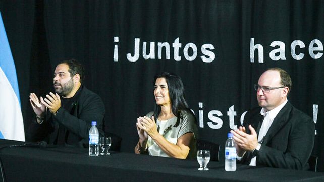 Se realizó el juramento del presidente comunal Lucas Eichmann y los vocales titulares comisionados: Valeria Gregorutti; Ariel Damián Wolf; Norberta Estanislada Acosta; Raúl Antonio Chemez y Gabriela Carina Gadea.