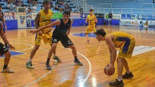 Echagüe jugará desde las 21 en el estadio Luis Butta.