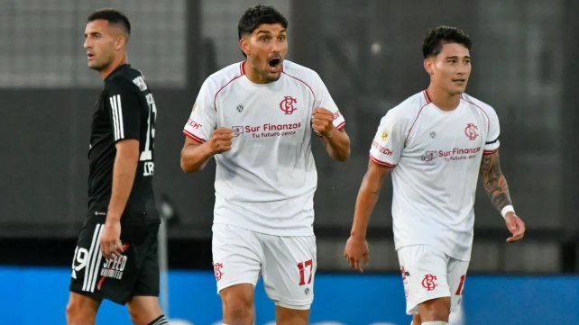 Barracas Central le ganó a Riestra y clasificó a los cuartos de final del Clausura