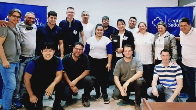 La flamante comisión directiva de la Asociación de Profesionales Electricistas de Rosario