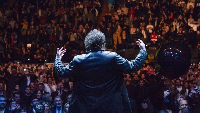 Milei durante la presentación de su libro