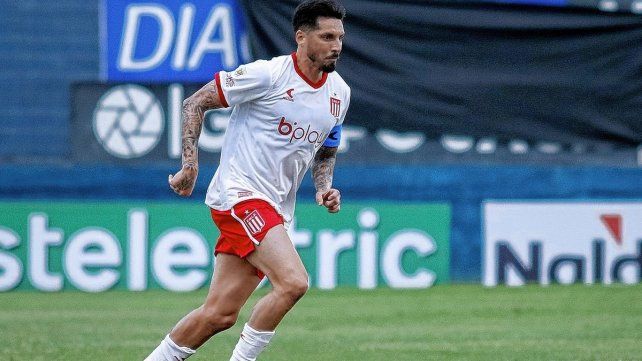 José Sosa ya muestra su jerarquía en Estudiantes