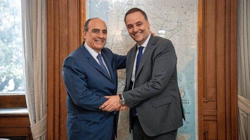 Adorni se reunió con Guillermo Francos para coordinar la transición en la jefatura de Gabinete