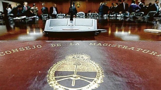 Más de 4.100 abogados votarán para renovar sus consejeros.