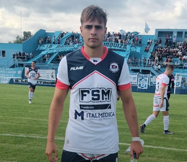 Joaquín Messi hizo su debut con la camiseta de Central Córdoba y no desentonó.