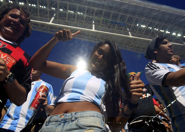Sufriendo, a pura garra y corazón, Argentina venció a Suiza y está en cuartos