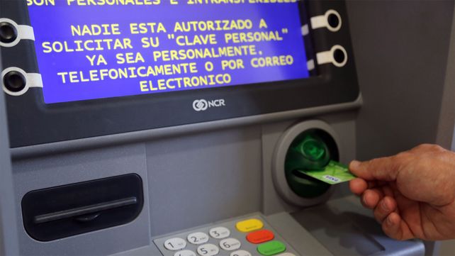 Los trabajadores estatales de la provincia recibirán un bono extraordinario de 3.000 pesos.