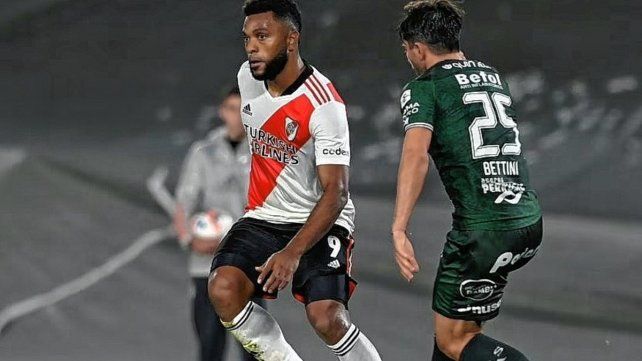 River pisa Junín para visitar a Sarmiento en búsqueda de ser puntero del certamen.