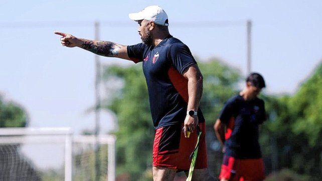 Colón mostró las primeras postales de la pretemporada al mando de Medrán