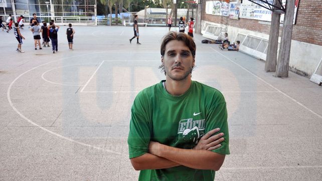 El pivote dejó su sello en su paso por el equipo de Paraná cuando jugó el Torneo Nacional de Ascenso. &nbsp;