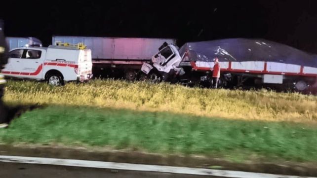 Un muerto y cuatro heridos graves en un choque múltiple en la autopista a Córdoba