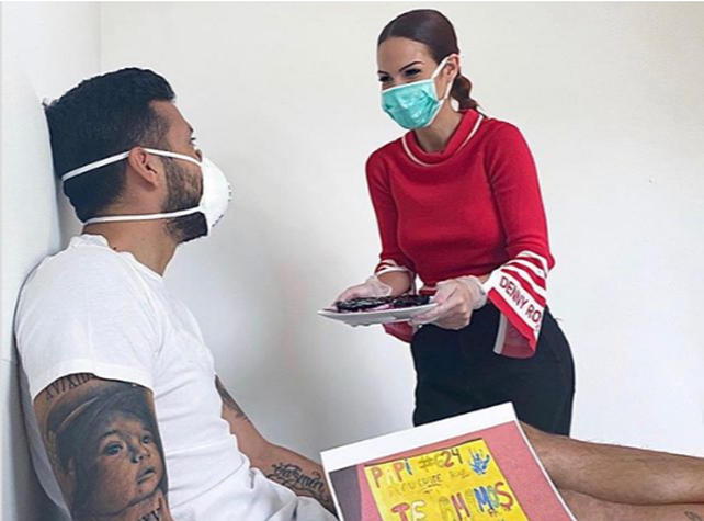 El defensor Ezequiel Garay se recupera de coronavirus en Espa&ntilde;a.