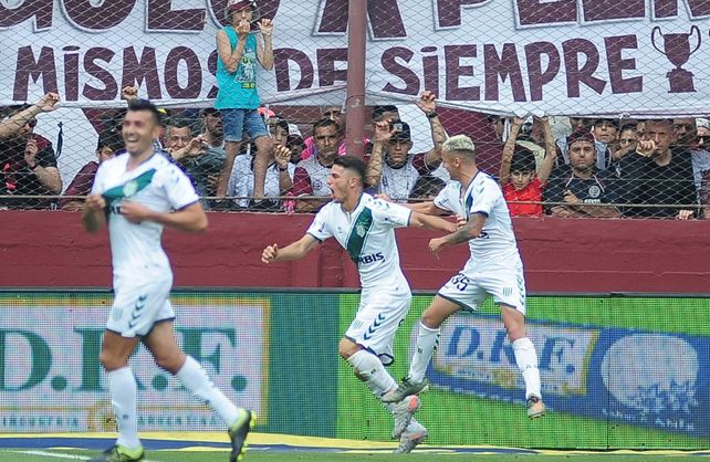 Banfield ganó el Clásico y le impidió a Lanús llegar a lo más alto