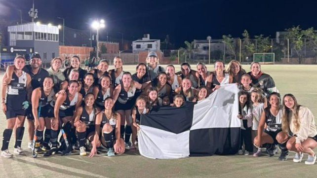 Estudiantes Blanco se aseguró su lugar en la Zona Campeonato del Torneo Oficial de Damas para la próxima temporada.&nbsp;