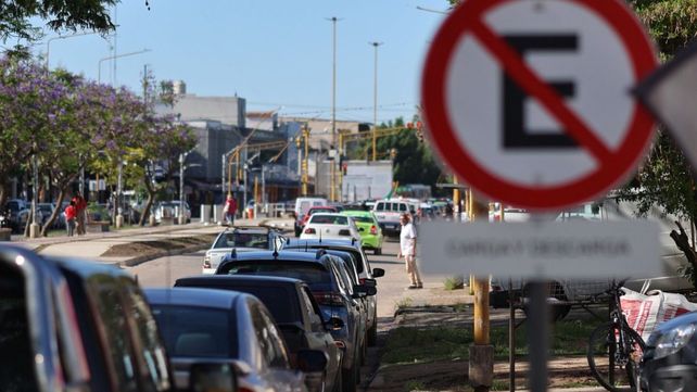 Buscan ampliar el estacionamiento en ambas manos en calles paralelas y transversales a Aristóbulo del Valle