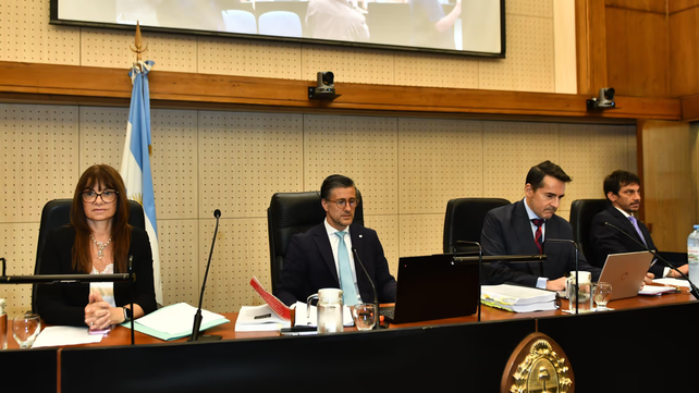 El Tribunal Oral Federal (TOF) Nº 5 comenzó el juicio contra Cristina y Máximo Kirchner.