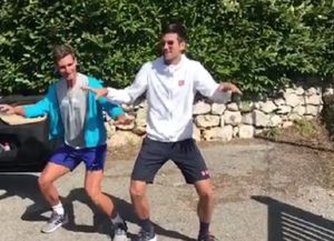 Pasito a pasito, Djokovic se animó al tema del momento