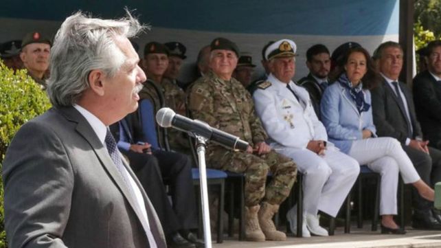Urribarri participó en febrero del acto en el cual el presidente despidió a los cascos azules que partieron rumbo a Chipre.