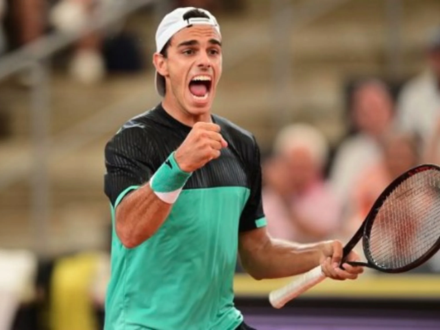 Francisco Cerúndolo sigue en racha positiva y es semifinalista en Hamburgo