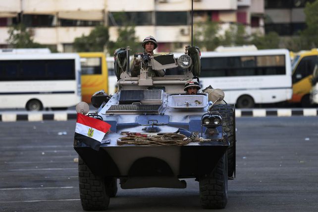Golpe de Estado en Egipto: el ejército tomó el poder y desalojó al presidente Mursi
