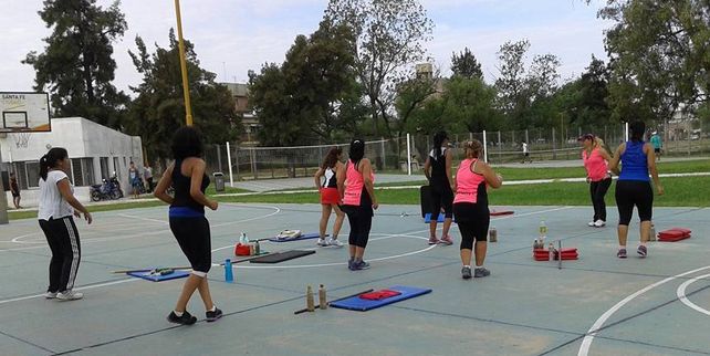 Nutrida agenda de verano en los polideportivos de la ciudad