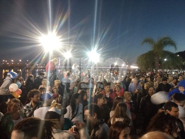 Miles de santafesinos celebraron el Día del Niño por Nacer en la Costanera