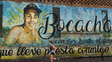 Un mural recuerda al joven que cayó al río Paraná tras ser retirado a la fuerza de un boliche de La Fluvial.&nbsp;