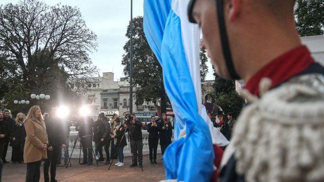 Paraná cumple 211 años: izamiento de bandera e historia