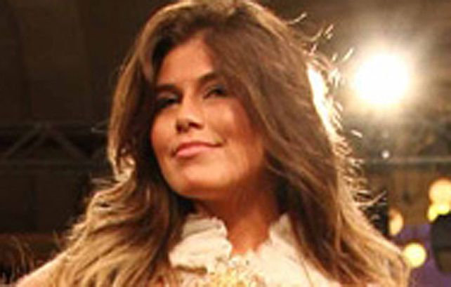 La niña Loly enamoradísima de Rial: Mi vida es de él