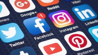 Las redes sociales pueden jugar un papel negativo en la salud mental de niños y adolescentes si no se utilizan de manera correcta.