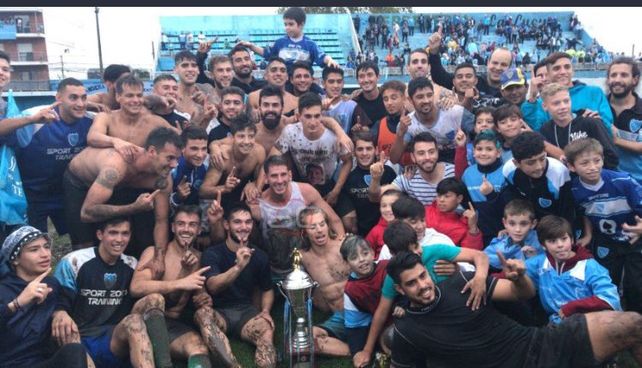 El CADU ascendió a la B Metro gracias a un doblete de un ex-Unión