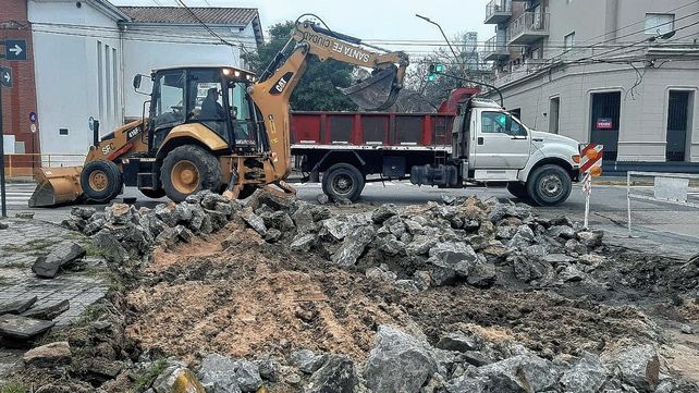Trabajos de bacheo en la ciudad de Santa Fe