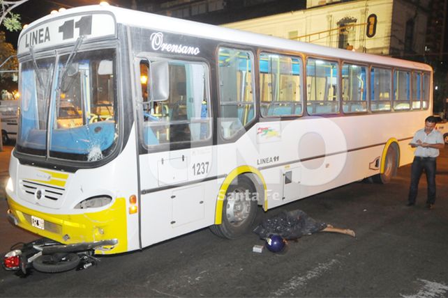 Fatal accidente entre un colectivo y una moto se cobró la vida de un joven