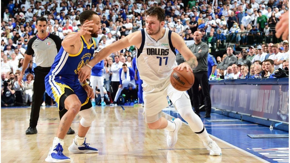 Dallas venció a Golden State y estiró la final del Oeste en la NBA