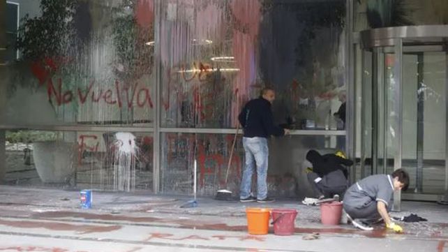 Veinte detenidos por ataques a bancos porteños