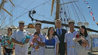 Macri recibió a la Fragata Libertad tras un viaje que fue un orgullo