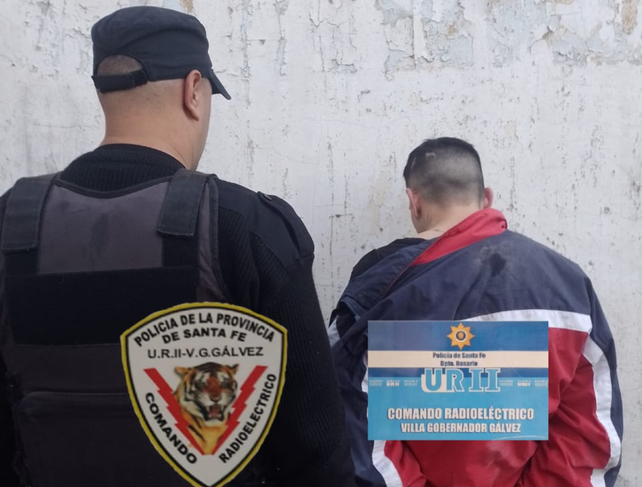 El hombre detenido con el teléfono robado a una maestra en Villa Gobernador Gálvez.