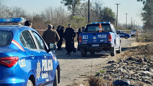 Los cadáveres de dos mujeres fueron hallados en un camino rural de Pérez.&nbsp;