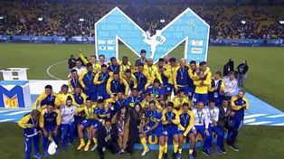 La entrega de premios de Boca junto a las hijas de Diego Maradona