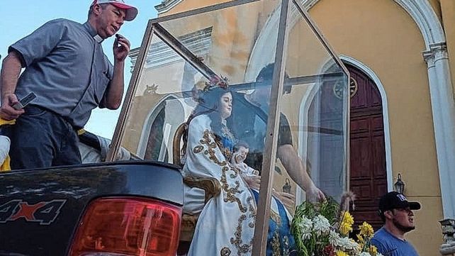 La Paz: la Virgen visitó cada rincón del radio parroquial